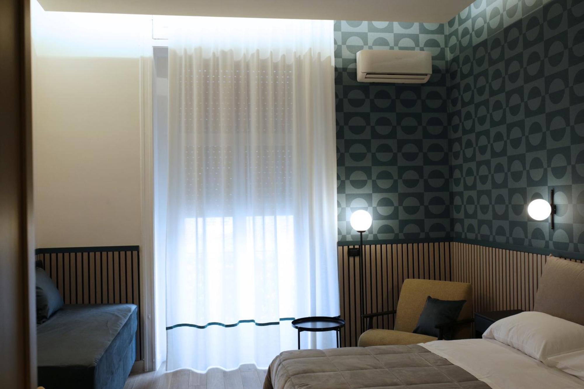 Palazzo Ferrara Bed & Breakfast Naples Exterior photo